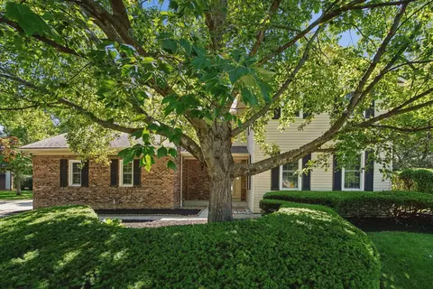 1355 Goldsmith Dr, Westerville, OH 43081