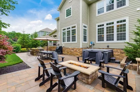 3005 Highland Woods Blvd, New Albany, OH 43054