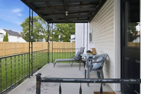Exterior - 18 E Oak St, Newark, OH 43055 photo 4 of 4