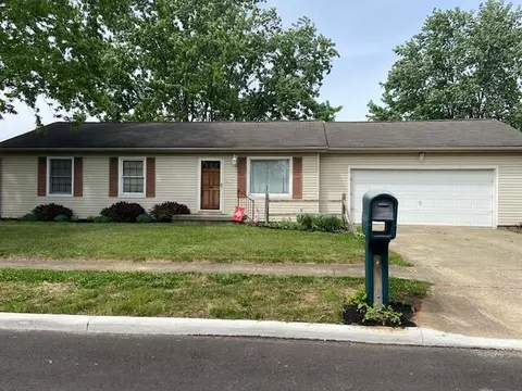 110 Rustic Dr, Circleville, OH 43113