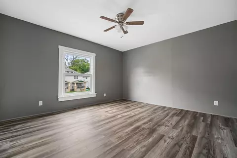 Living - 117- E 119 E Cecil St, Springfield, OH 45504 photo 10 of 10