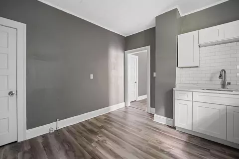 Entry Way - 117- E 119 E Cecil St, Springfield, OH 45504 photo 6 of 11