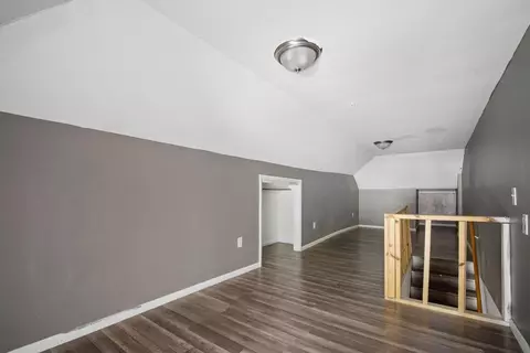Entry Way - 117- E 119 E Cecil St, Springfield, OH 45504 photo 10 of 11
