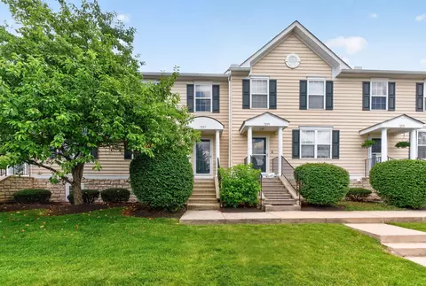 7223 Colonial Affair Dr #12, New Albany, OH 43054