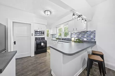 Kitchen - 262 Barnhart St, Marion, OH 43302 photo 7 of 7