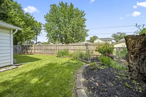 Exterior - 262 Barnhart St, Marion, OH 43302 photo 7 of 17