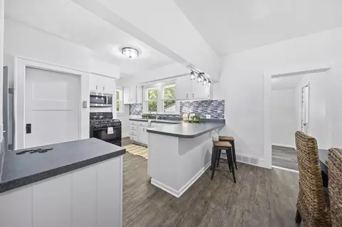Kitchen - 262 Barnhart St, Marion, OH 43302 photo 6 of 7