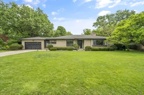 2424 Beverly Pl, Columbus, OH 43209
