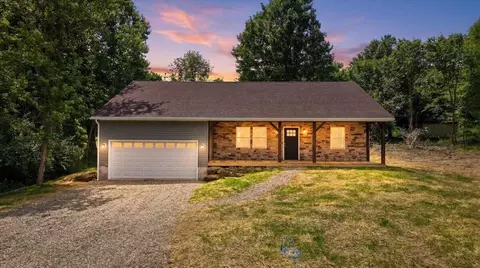 39 Cherry Hill Ct, Howard, OH 43028