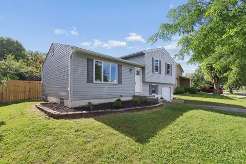 1300 Laurel Green Pl, Galloway, OH 43119