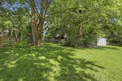 Exterior - 2917 Mystic Ln, Springfield, OH 45503 photo 3 of 5
