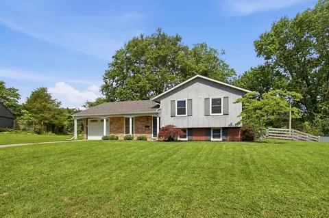 Exterior - 2917 Mystic Ln, Springfield, OH 45503 photo 5 of 5