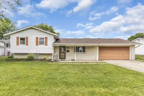 86 Lancaster Dr, Heath, OH 43056