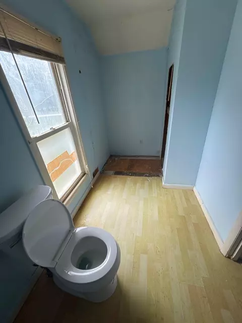 Bath - 511 Vernon Ave, Delaware, OH 43015 photo 1 of 1