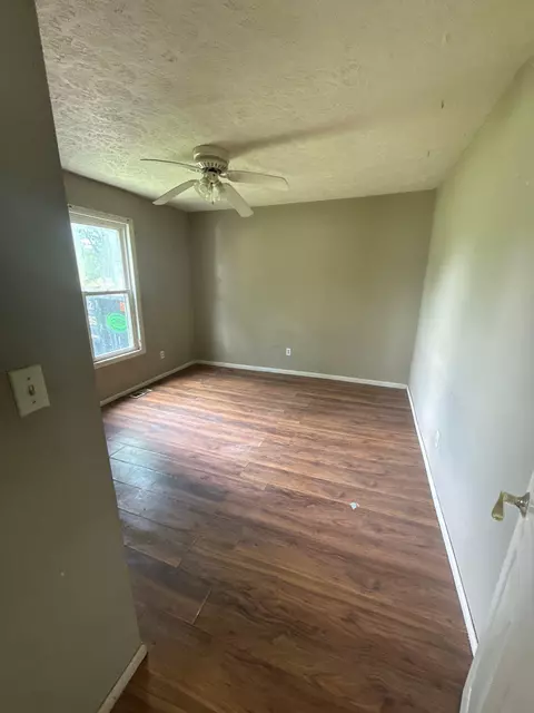 Bedroom - 511 Vernon Ave, Delaware, OH 43015 photo 2 of 3