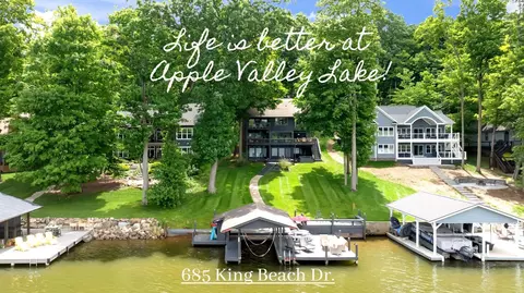 685 King Beach Dr, Howard, OH 43028