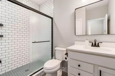 Bath - 1601 Cromwill Loop, Delaware, OH 43015 photo 1 of 5