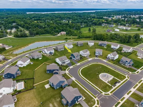 View/Area - 1601 Cromwill Loop, Delaware, OH 43015 photo 2 of 9
