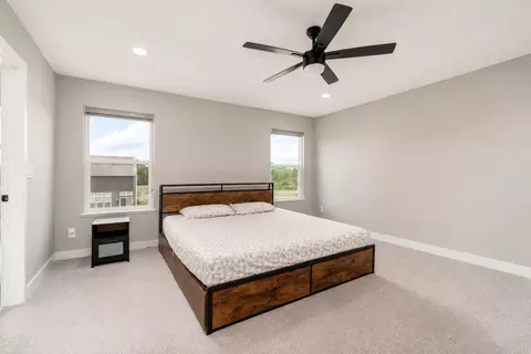 Bedroom - 1601 Cromwill Loop, Delaware, OH 43015 photo 5 of 8