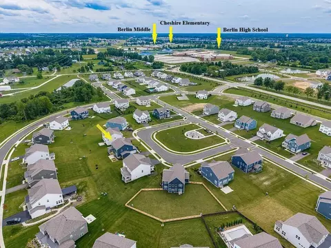 View/Area - 1601 Cromwill Loop, Delaware, OH 43015 photo 7 of 9