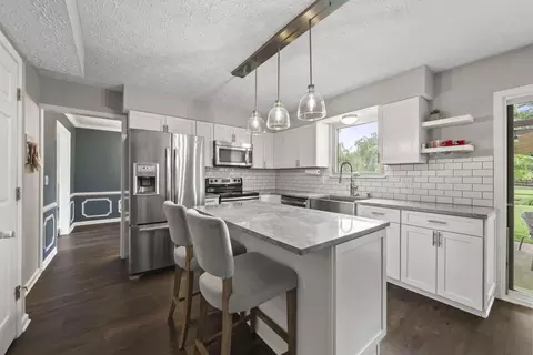 Kitchen - 3688 Carnforth Dr, Columbus, OH 43221 photo 2 of 5