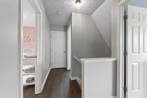 Entry Way - 3688 Carnforth Dr, Columbus, OH 43221 photo 3 of 4