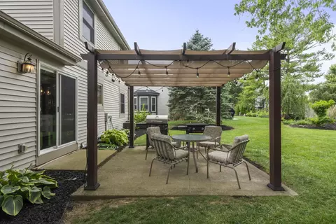 Exterior - 3688 Carnforth Dr, Columbus, OH 43221 photo 4 of 11