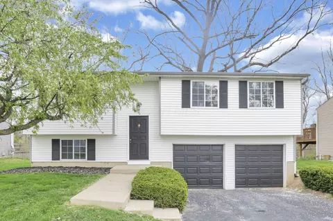 8906 Lakefield Ct, Galloway, OH 43119