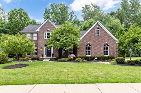 5187 Medallion Dr E, Westerville, OH 43082