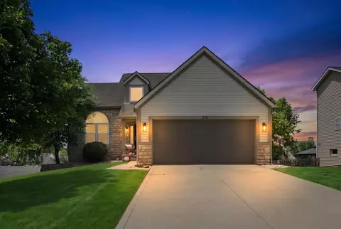218 Kyber Run Cir, Johnstown, OH 43031