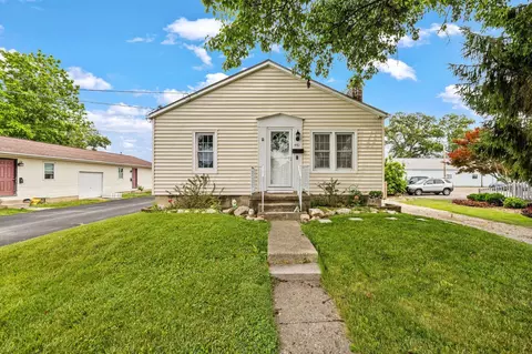 440 Long St, Ashville, OH 43103
