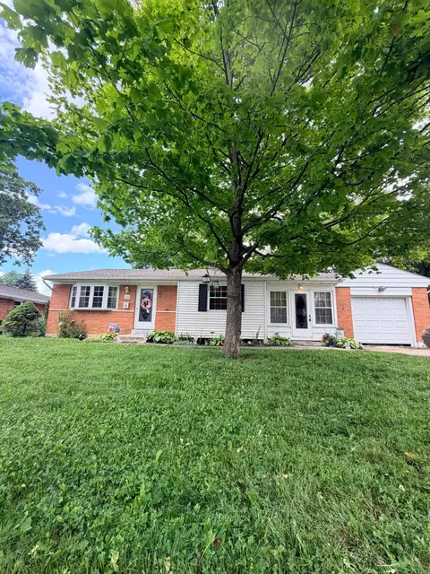 100 Inwood Rd, West Jefferson, OH 43162