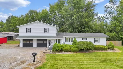 2637 Vanatta Rd, Centerburg, OH 43011