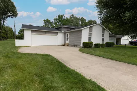 56 Arbor Ln SW, Pataskala, OH 43062