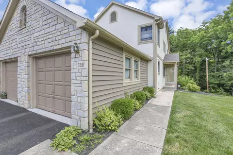 588 Spring Brk E, Westerville, OH 43081