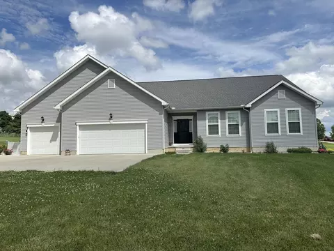 2434 Pickerington Rd, Carroll, OH 43112