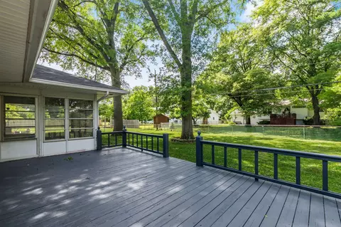 Exterior - 1417 Devonhurst Dr, Columbus, OH 43232 photo 6 of 10