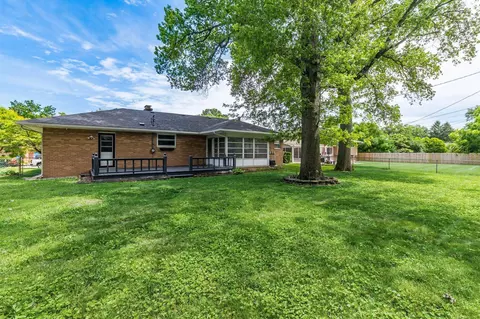 Exterior - 1417 Devonhurst Dr, Columbus, OH 43232 photo 9 of 10