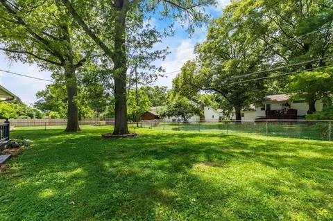 Exterior - 1417 Devonhurst Dr, Columbus, OH 43232 photo 8 of 10