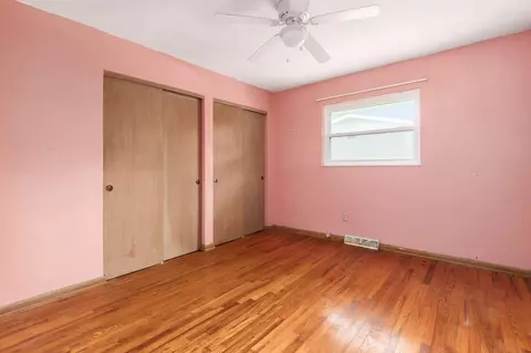 Bedroom - 1417 Devonhurst Dr, Columbus, OH 43232 photo 2 of 6