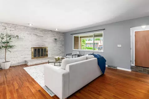 Living - 1417 Devonhurst Dr, Columbus, OH 43232 photo 5 of 5