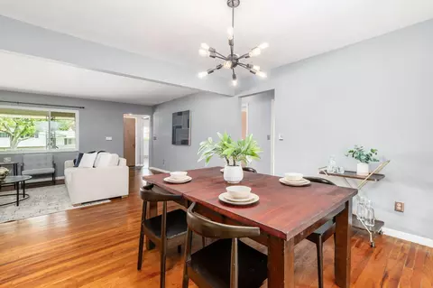 Dining - 1417 Devonhurst Dr, Columbus, OH 43232 photo 2 of 3