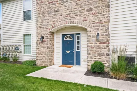 3973 Dinon Dr, Columbus, OH 43221