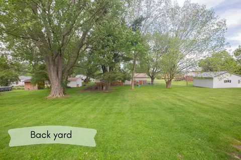 Exterior - 1 Freeway Ave, Fredericktown, OH 43019 photo 8 of 10