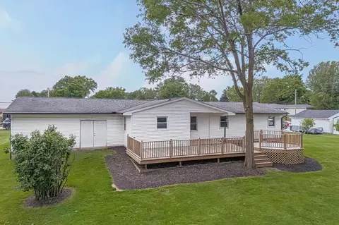 Exterior - 1 Freeway Ave, Fredericktown, OH 43019 photo 7 of 10