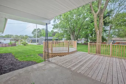 Exterior - 1 Freeway Ave, Fredericktown, OH 43019 photo 5 of 10