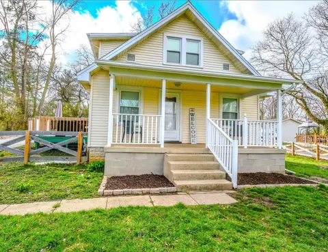 631 Kramer Rd, Springfield, OH 45505