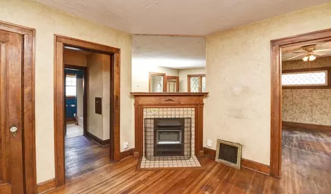 Living - 486 E Tulane Rd, Columbus, OH 43202 photo 2 of 3