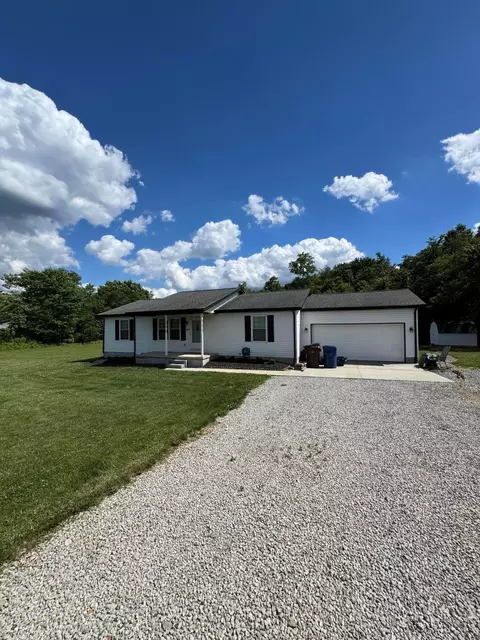 18750 Griffith Rd, Logan, OH 43138