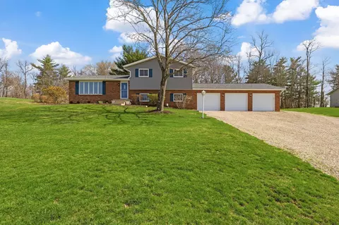 280 Wildwood Dr, Zanesville, OH 43701